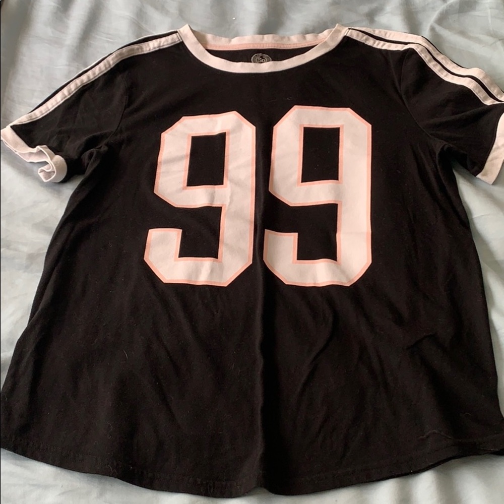 So short sleeve shirt